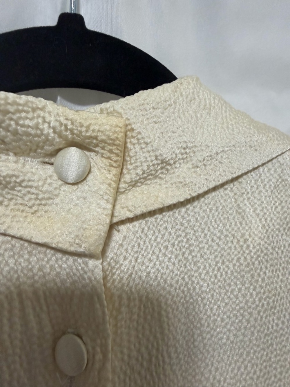 Liancarlo VintageTwo-Tone Long Sleeve Dress with Gold Embroidered Waist - Picture 8 of 9